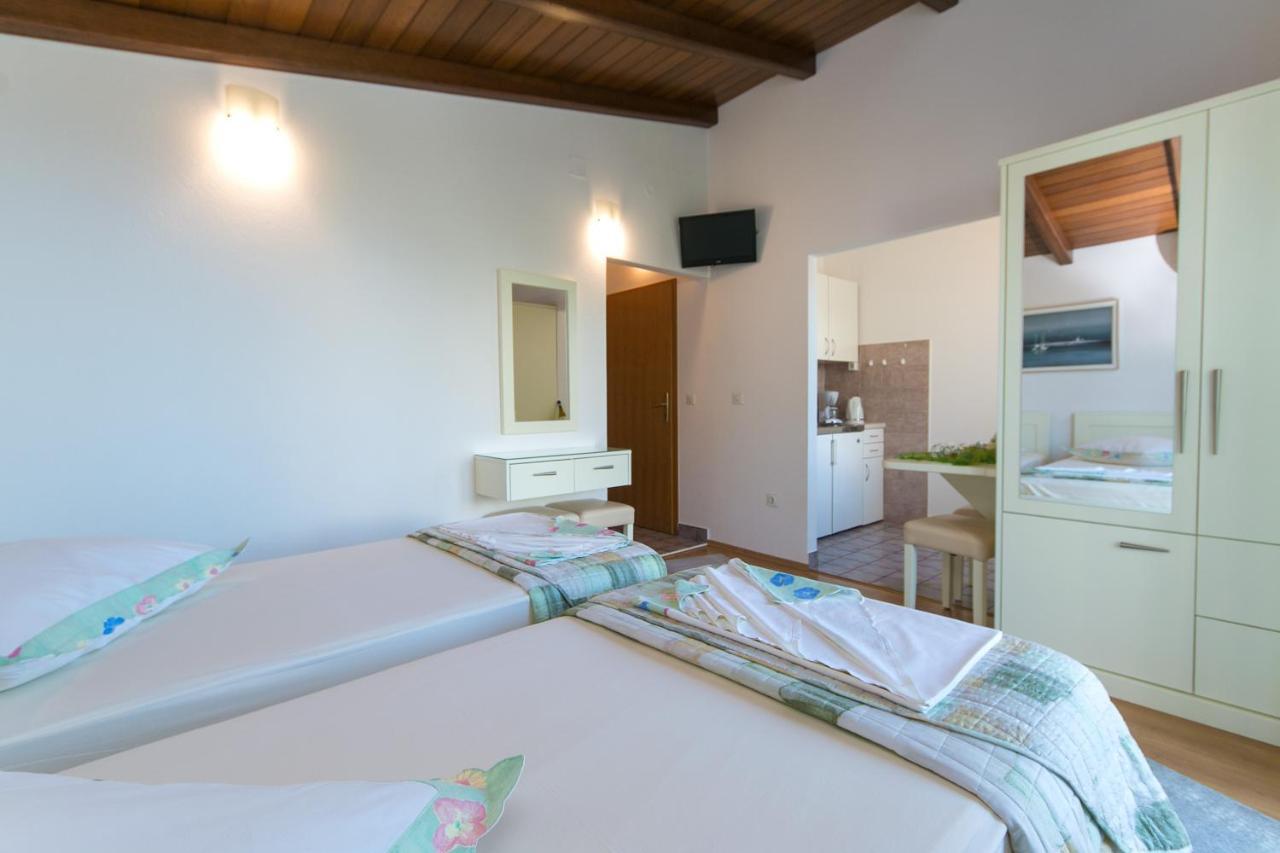 Apartment Brela 2717C Buitenkant foto